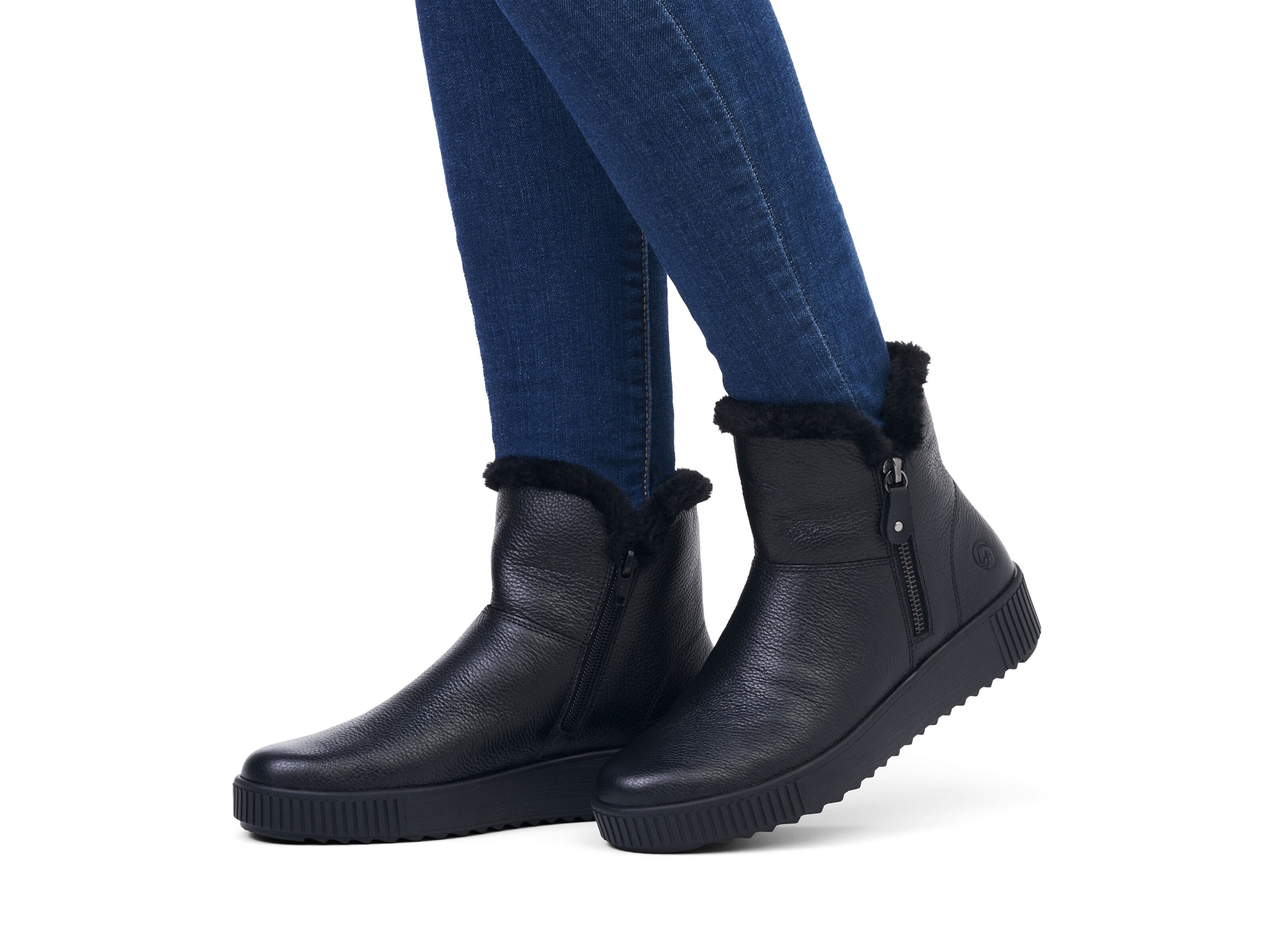 R7999 noir