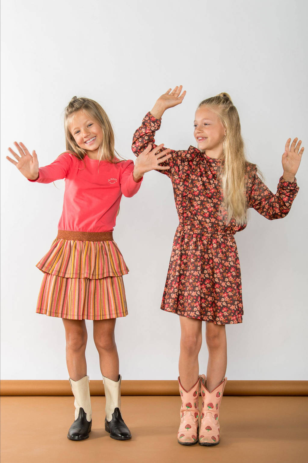 B.Nosy gebloemde jurk Dionne bruin/roze