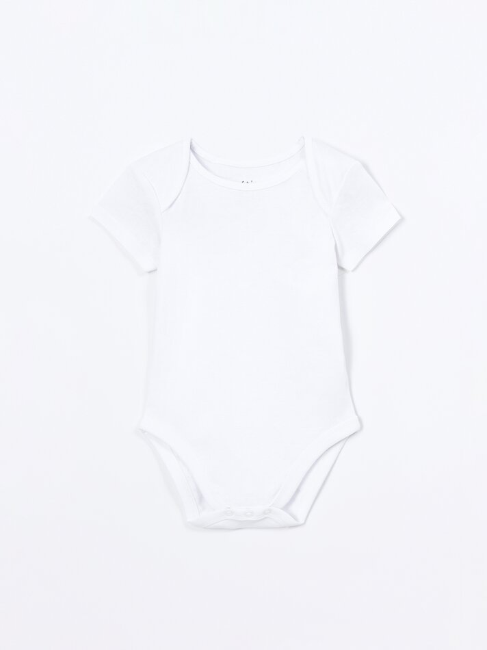 Conjunto com 3 bodies básicos de manga curta - Branco