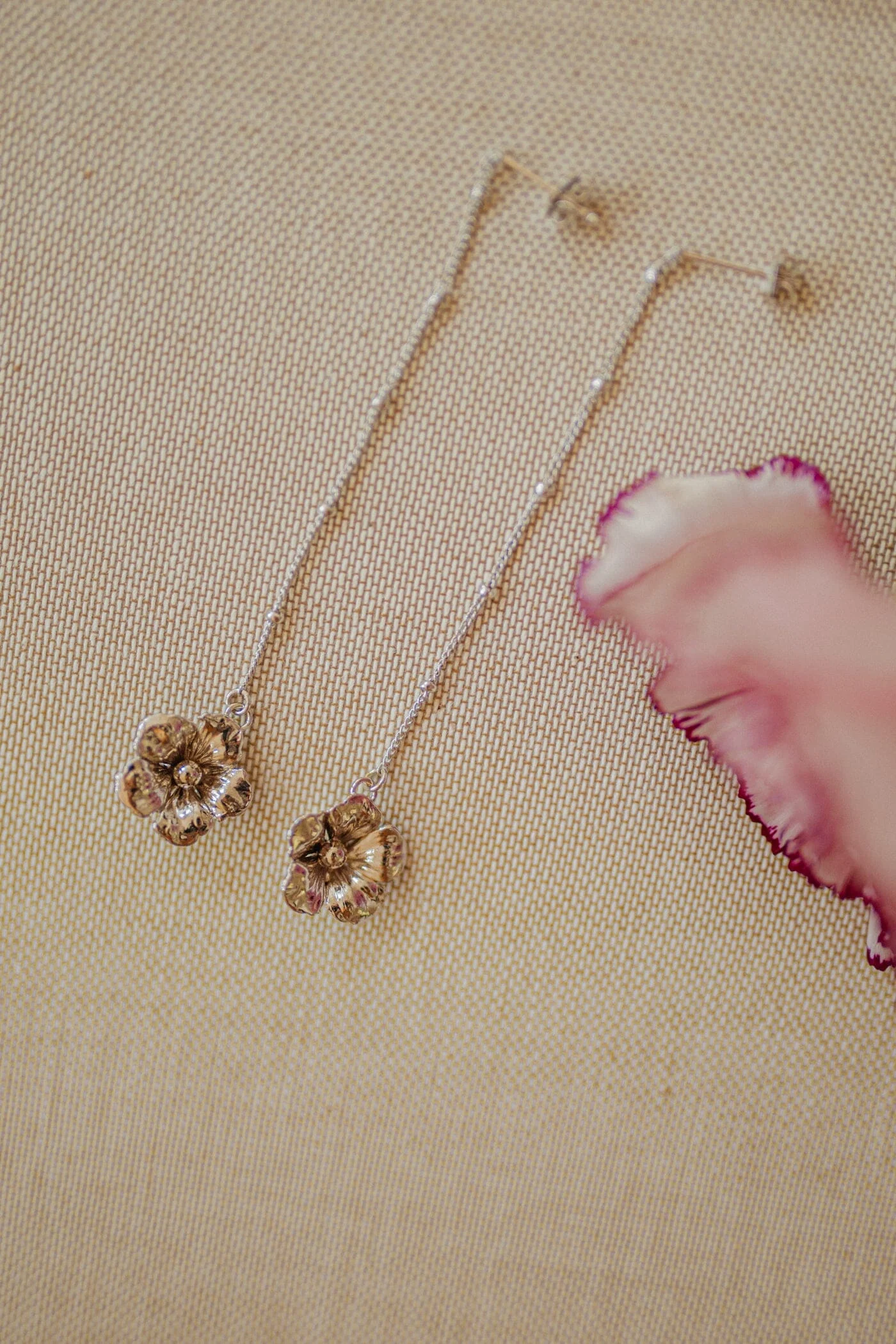 GAÏA - Boucles d'oreilles pendantes fleurs doré à l'or fin | Argent