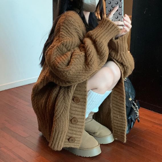 Adoree - V-hals effen oversized vest met knoopjes