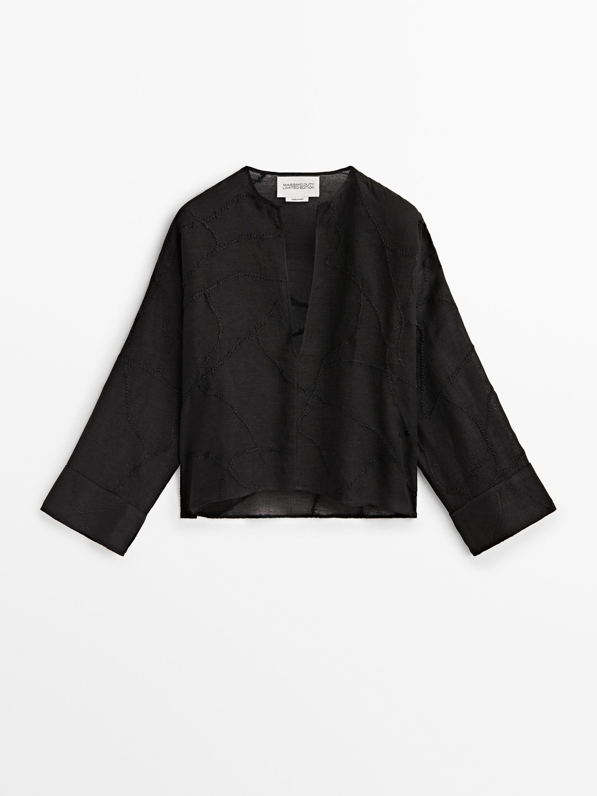 Camisa de edição limitada com detalhes bordados - PRETA