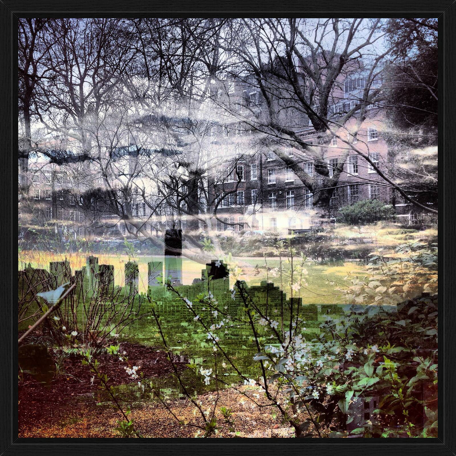 New York   London #70 by Daniella Zalcman - Limited Edition. Edition of: 150. Signed.
