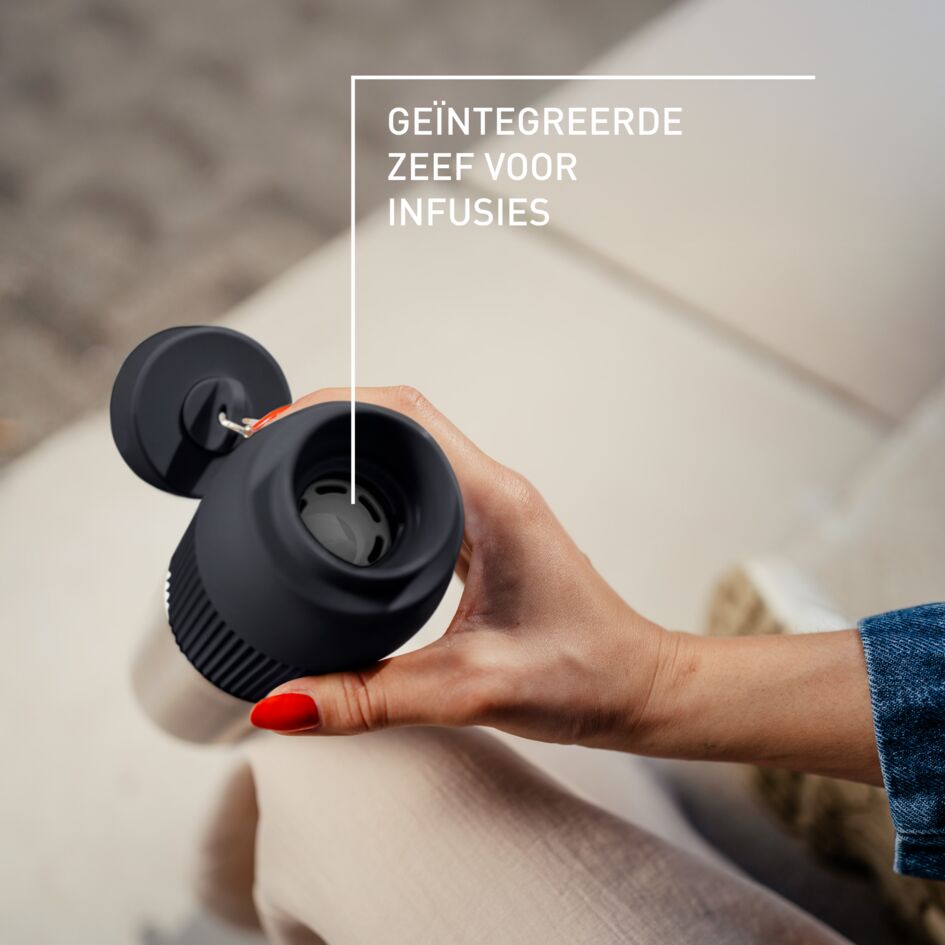 beYou N2193110 drinkfles met draaidop zwart (0,7L)