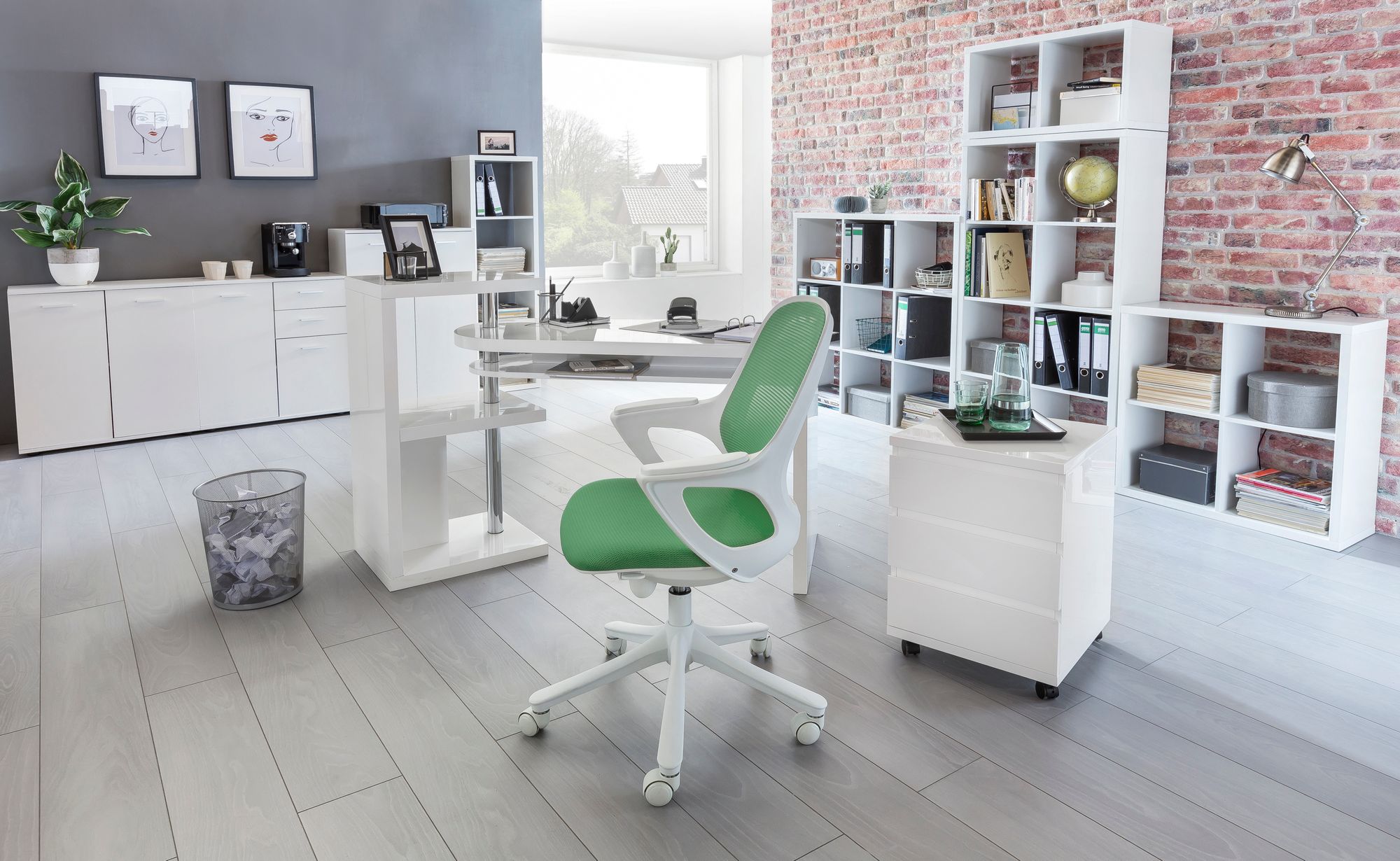 KADIMA DESIGN Kommode Sideboard, 2 Türen und 2 Schubladen, kratzfeste Melaminharz-Beschichtung.