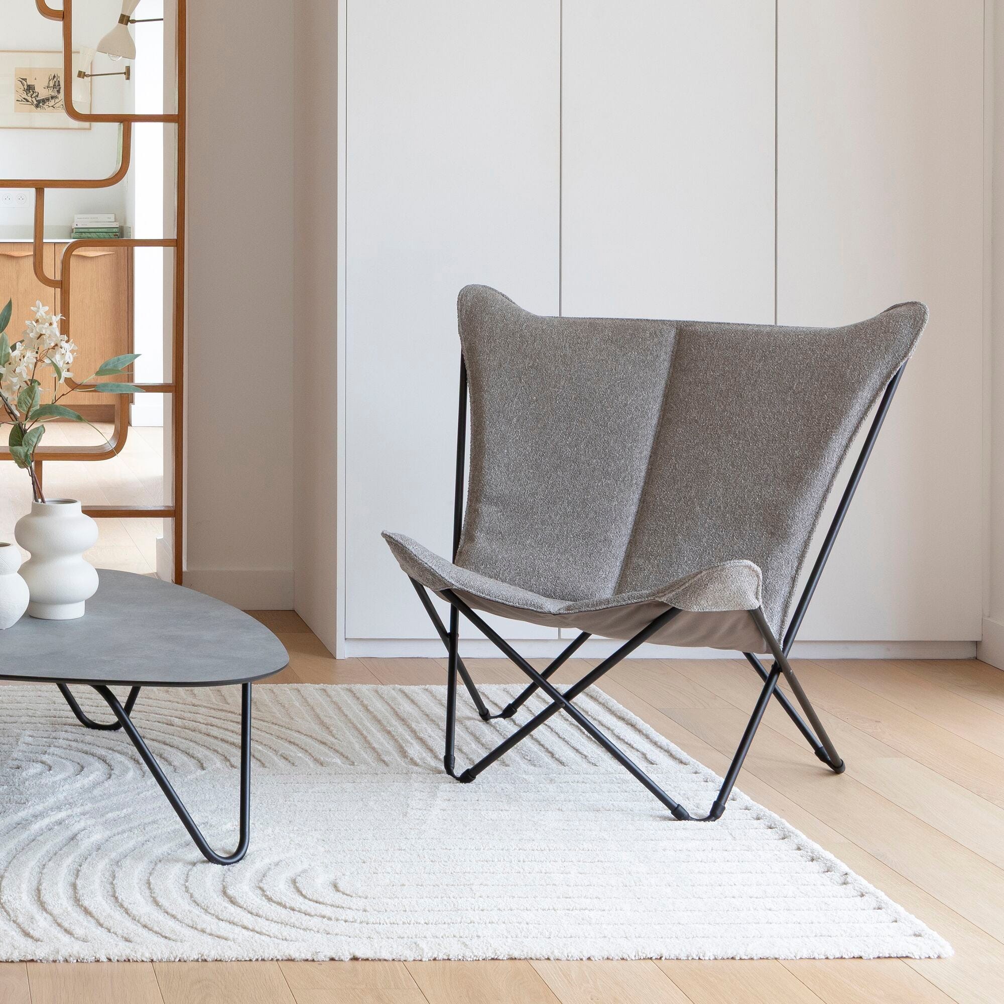 Gepolsterter Breiter Butterfly Chair Sphinx Niksen Cendre