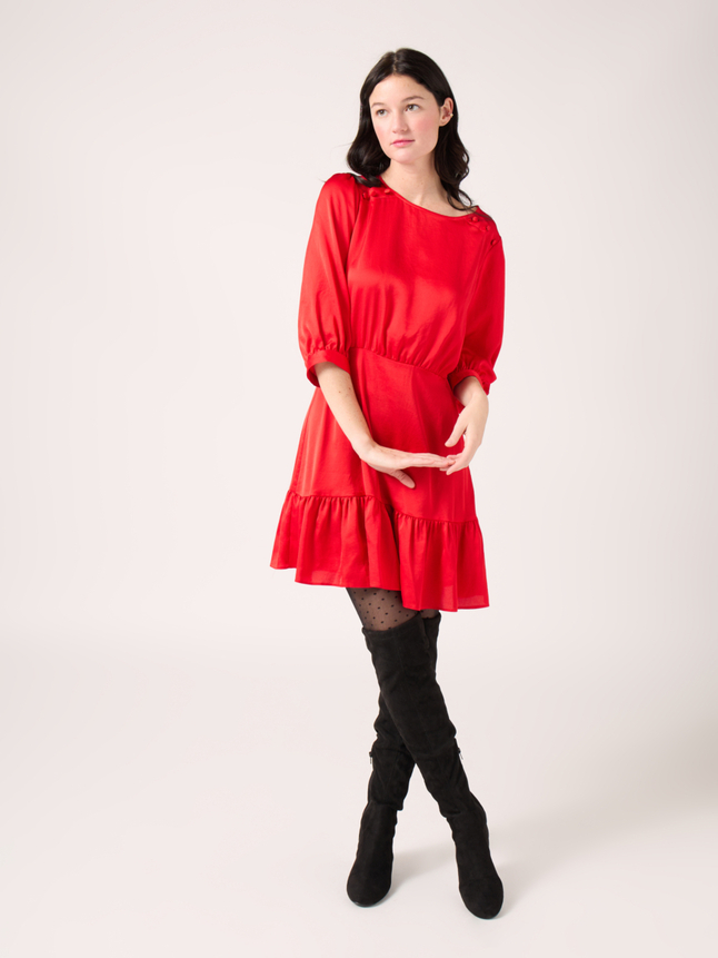 Robe courte satinée