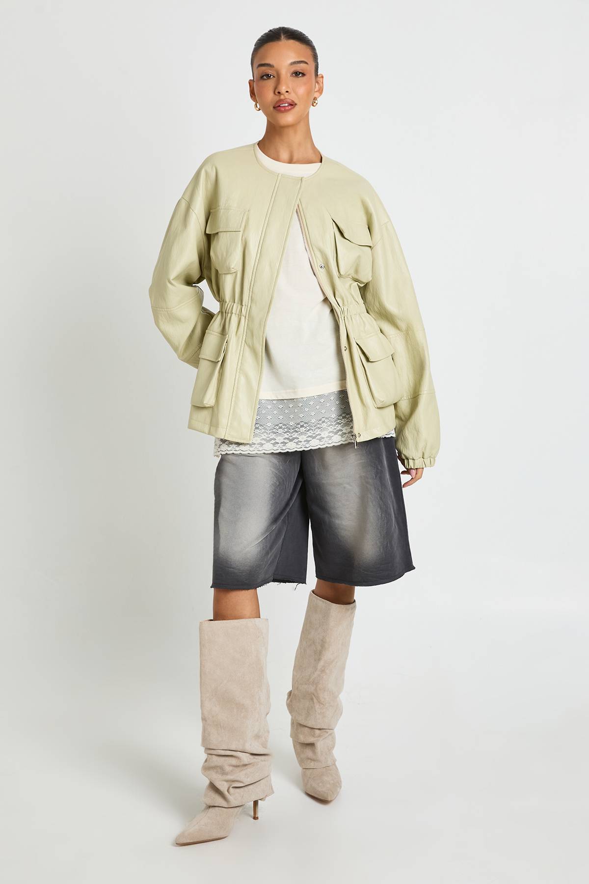 boohoo Veste Utilitaire À Poches En Synthétiquecuir Avec Taille Cintrée