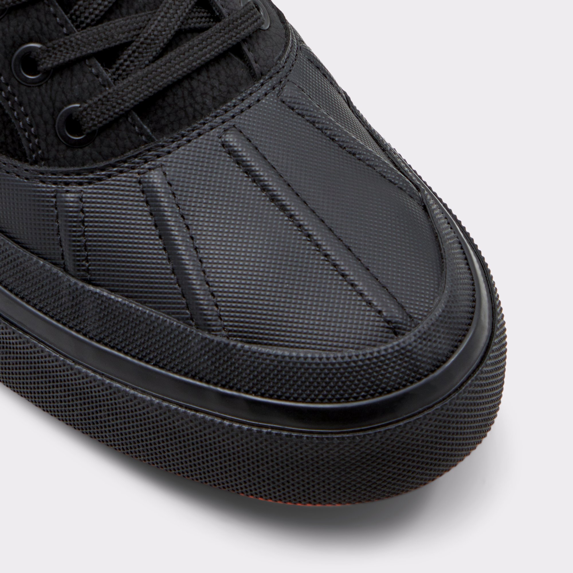 Snowmass Black Men Low top