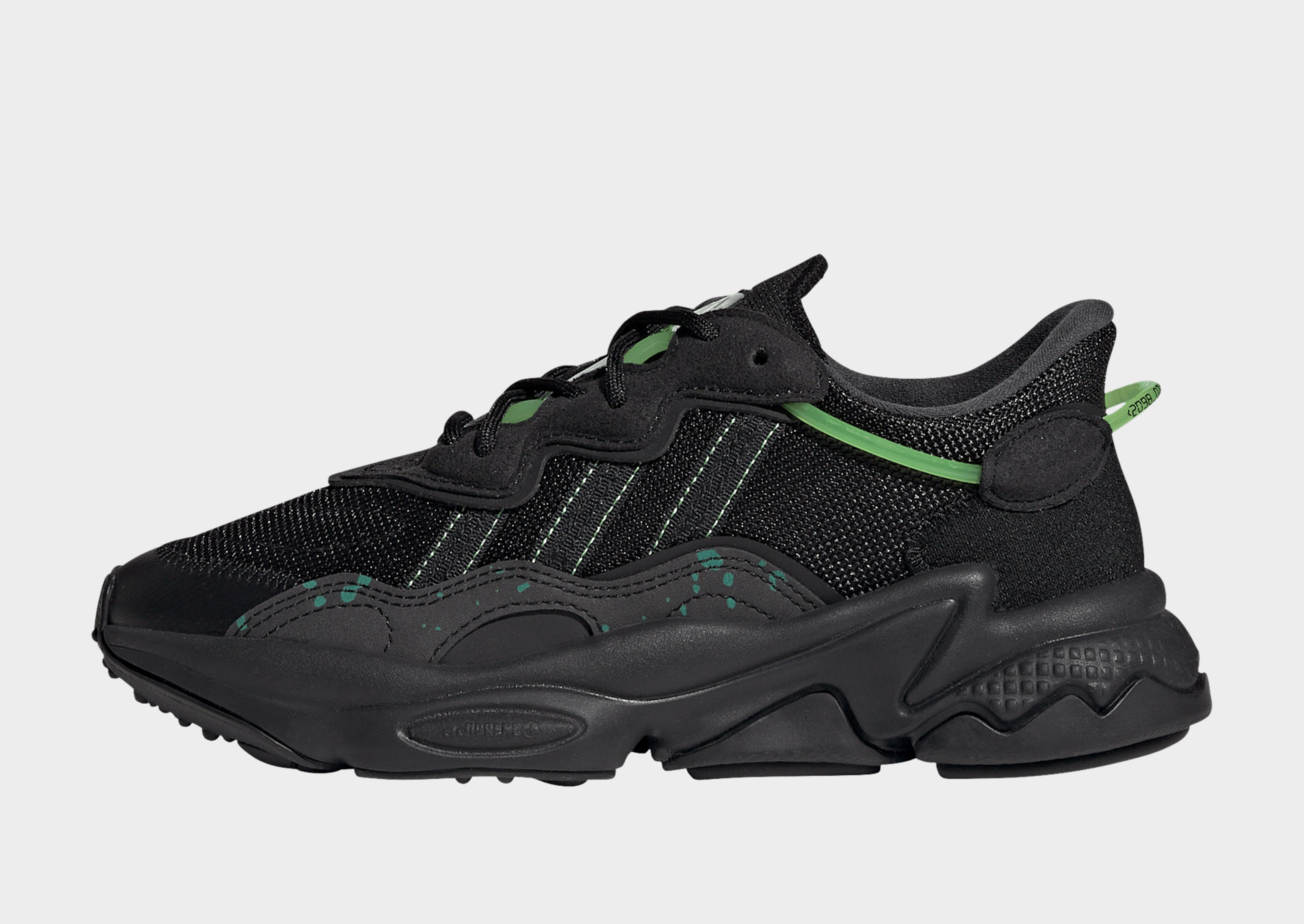 adidas Chaussure OZWEEGO