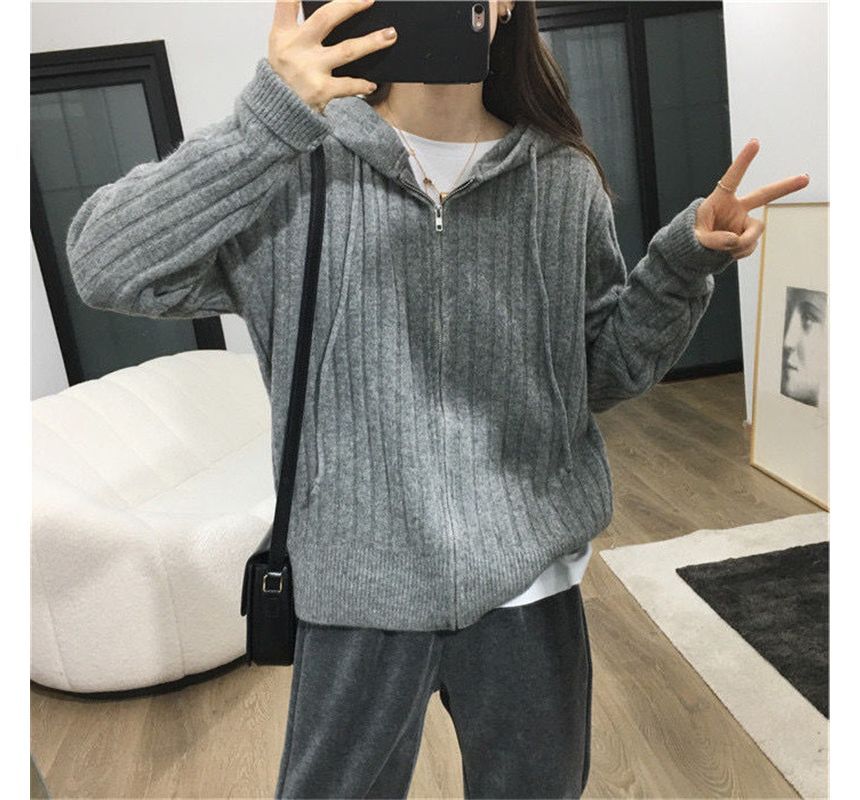 Yupina - Effen geribbelde gebreide hoodie met rits