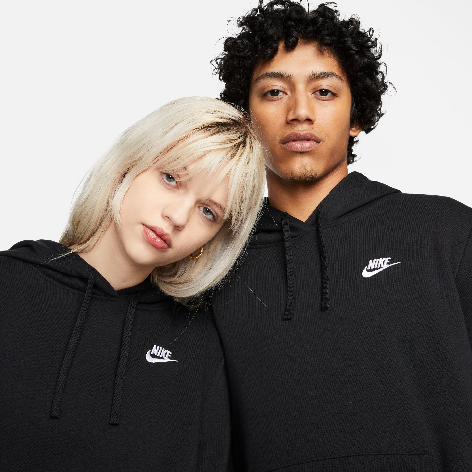 Nike Sportswear Kapuzensweatshirt »CLUB FLEECE WOMENS PULLOVER HOODIE«, Damen Kapuzenpullover aus weichem Fleece Material