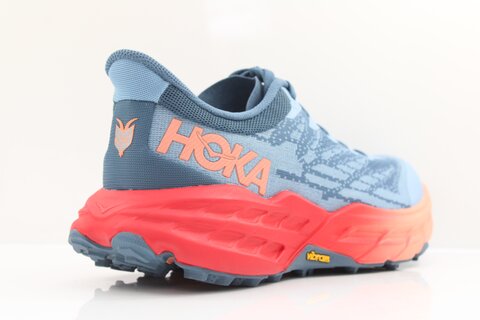 HOKA Speedgoat 5