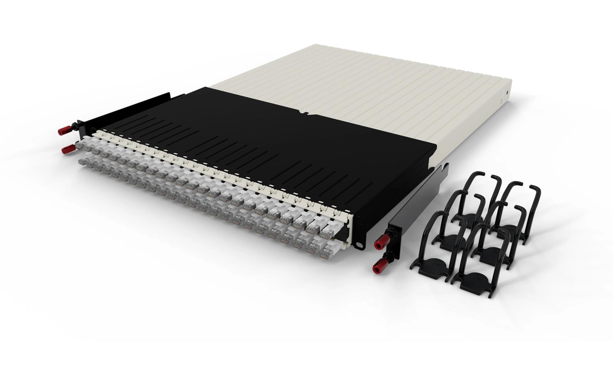 patchbox.one / 30RU / Cat 6A, STP, 1.8 m, Weiss<br>All-in-One Lösung für Ordnung im Netzwerkschrank