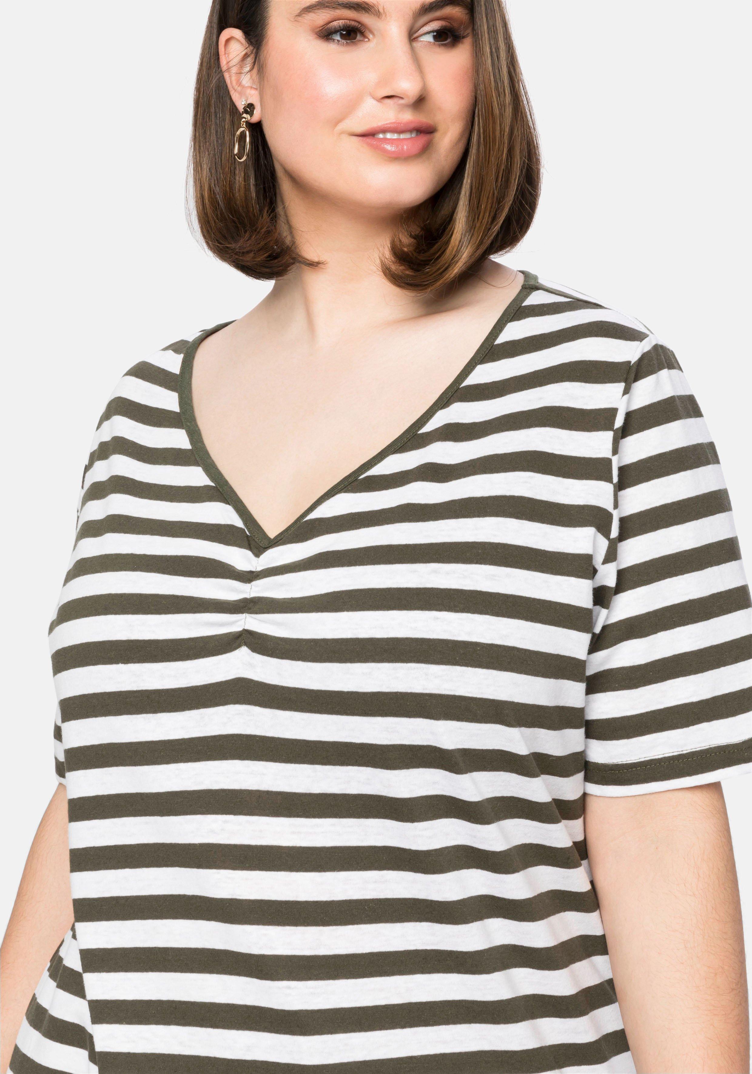 Ringelshirt mit V-Ausschnitt, im Leinen-Mix