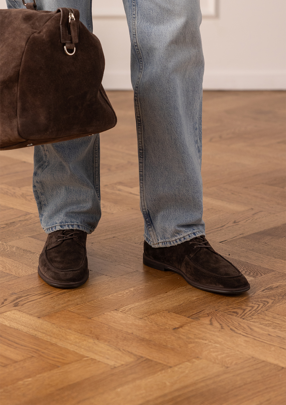 Donkerbruine suède veterschoenen