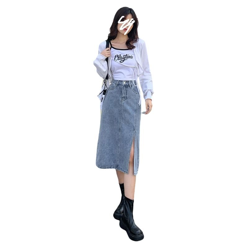 Denimot - A-lijn denim midi-rok met hoge taille en split aan de voorkant
