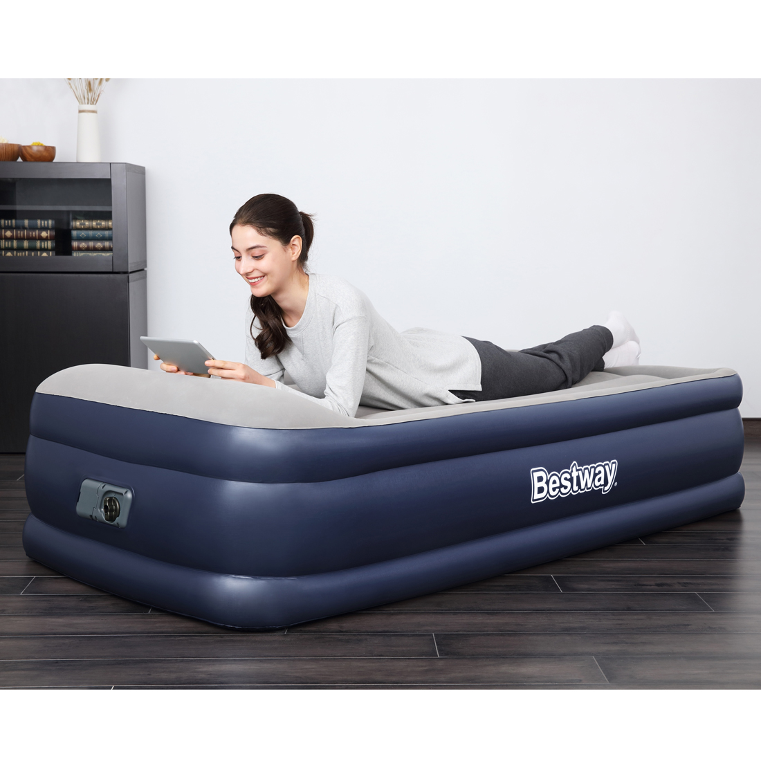 Bestway Luftbett Twin inkl. eingebauter Pumpe 191 x 97 x 46 cm