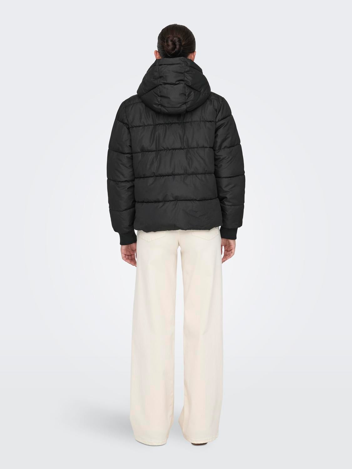 JDYVISKAS Daunenjacke Black