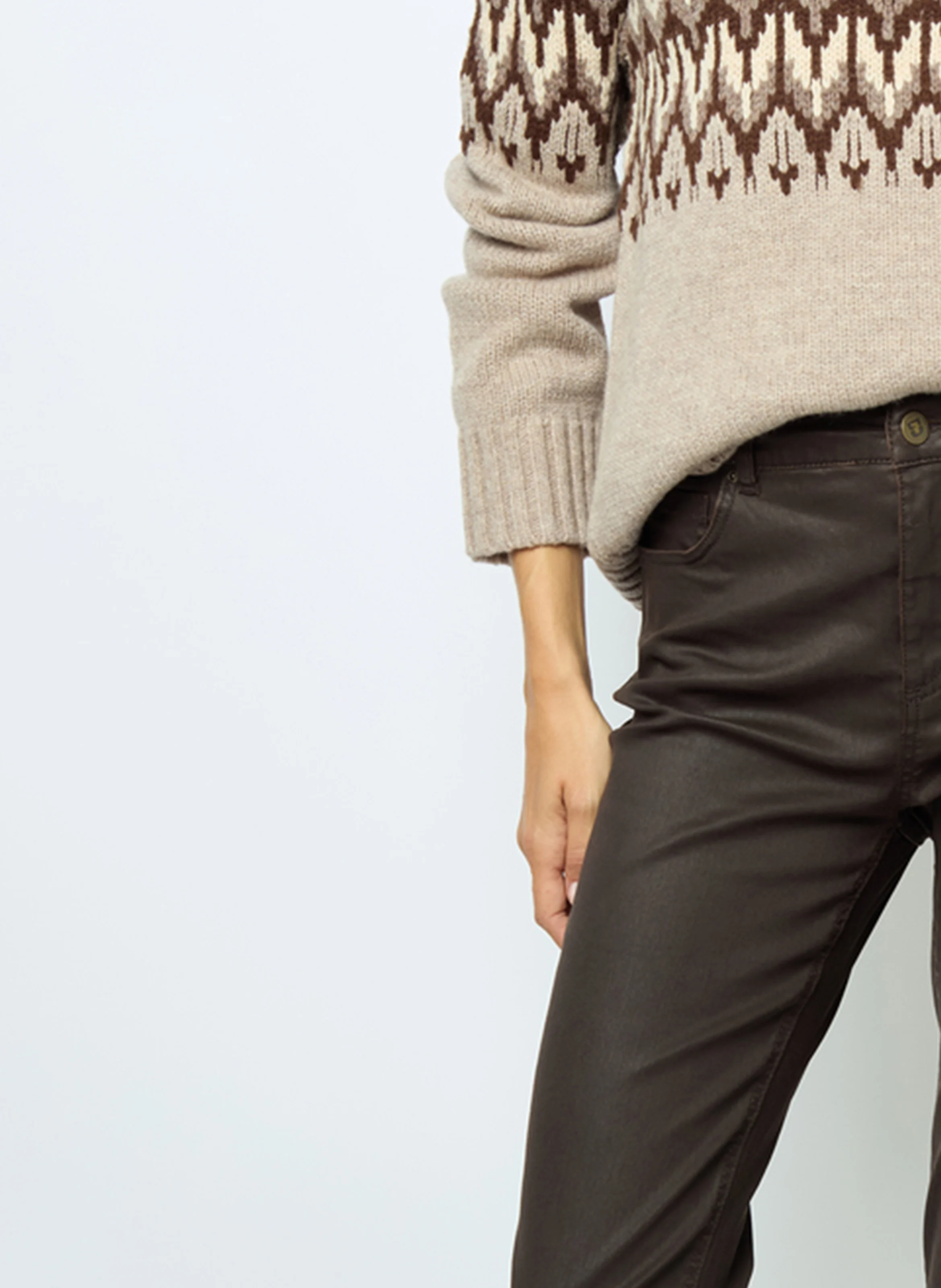 NOURIA - Jean slim effet enduit en coton mélangé | Marron