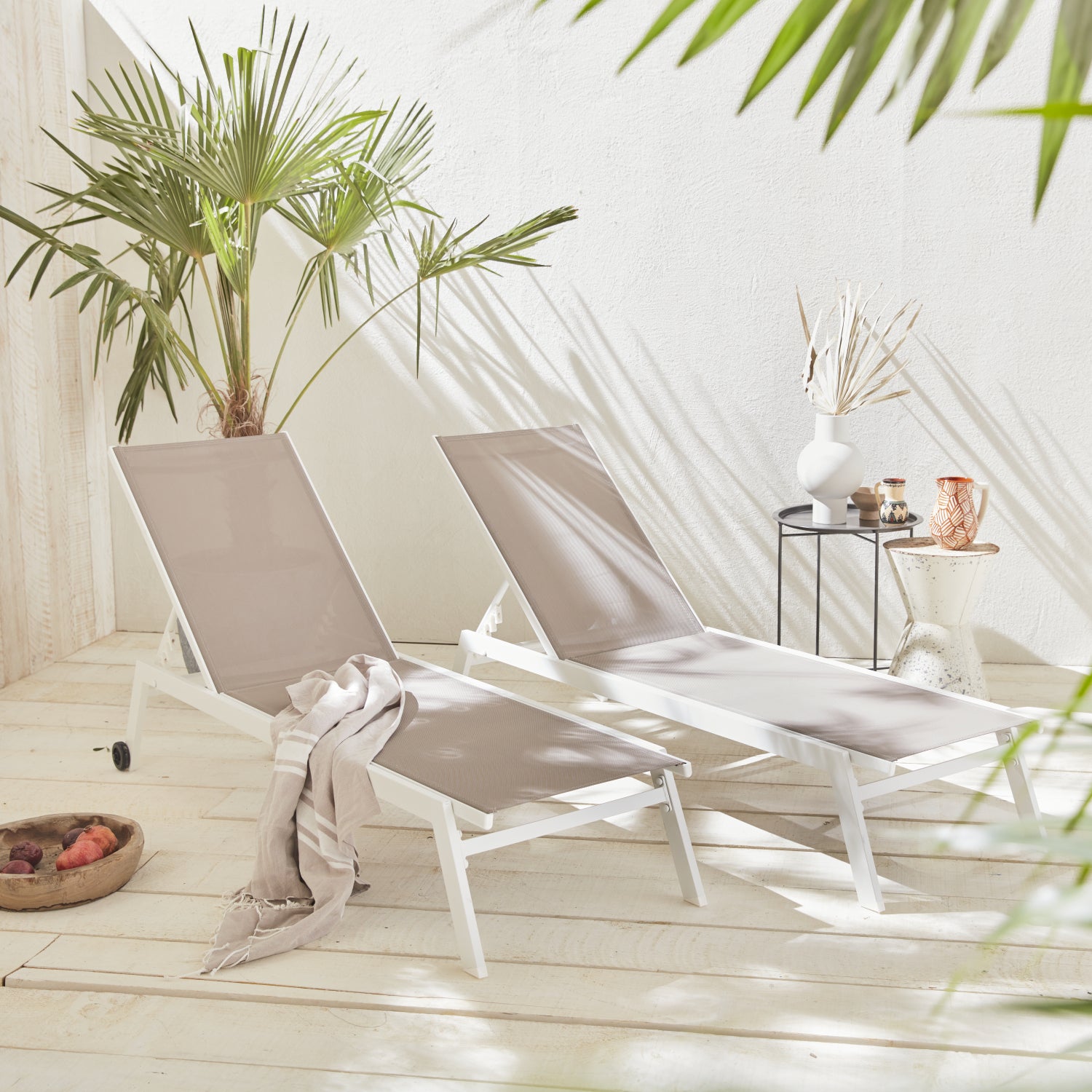 sweeek - Aluminium ligstoelen, meerdere standen, met wieltjes (set van