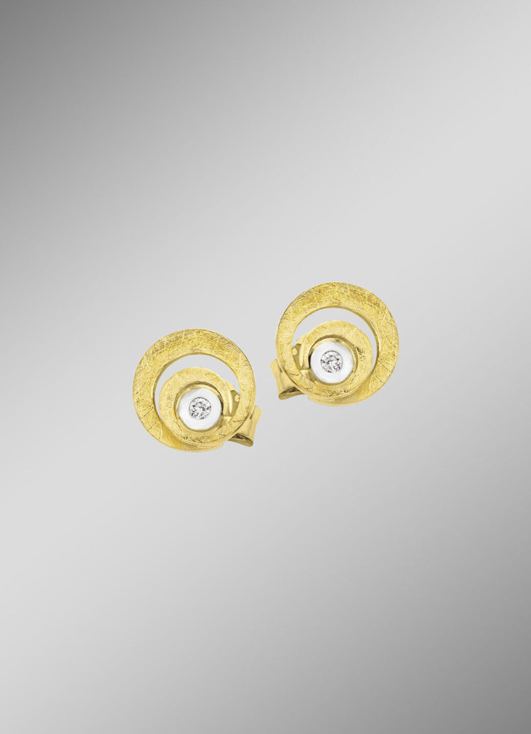 Elegante Ohrstecker mit Brillant