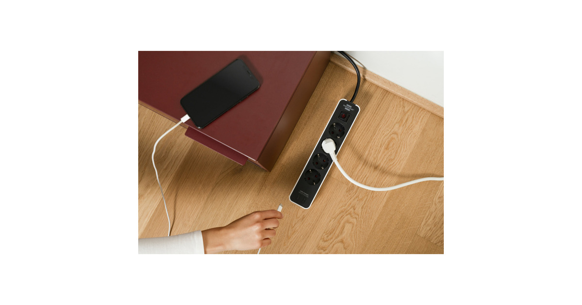 BrennenstuhlEcolor 4-voudige stekkerdoos met 2 USB-laadaansluitingen stekkerdoos  (Wit/zwart, 2x USB-C)