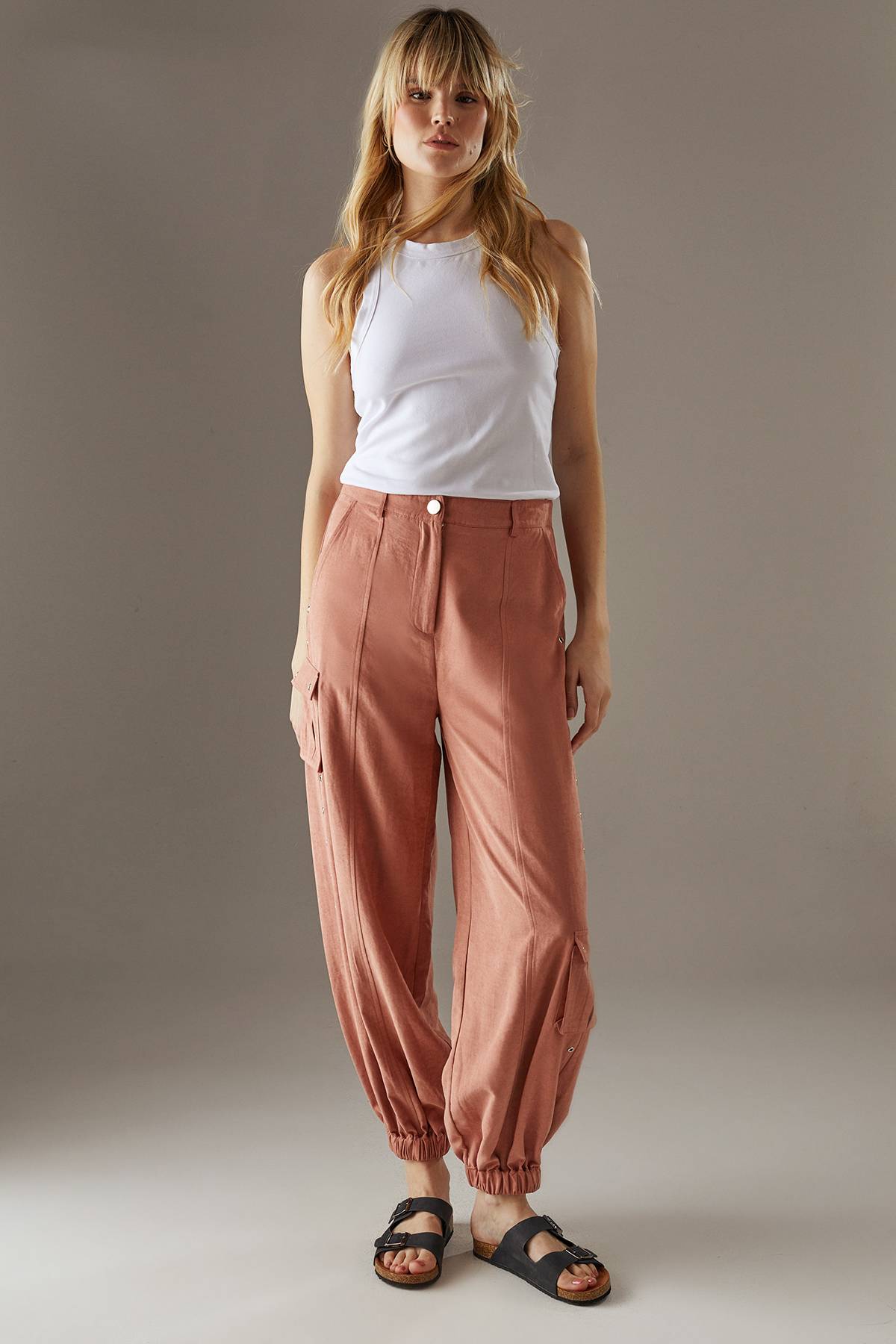 Warehouse Pantalon Utilitaire Satiné Pêche avec Détails Œillets et Revers