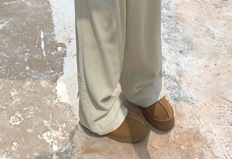 RONIN - Hoge taille effen corduroy broek met wijde pijpen