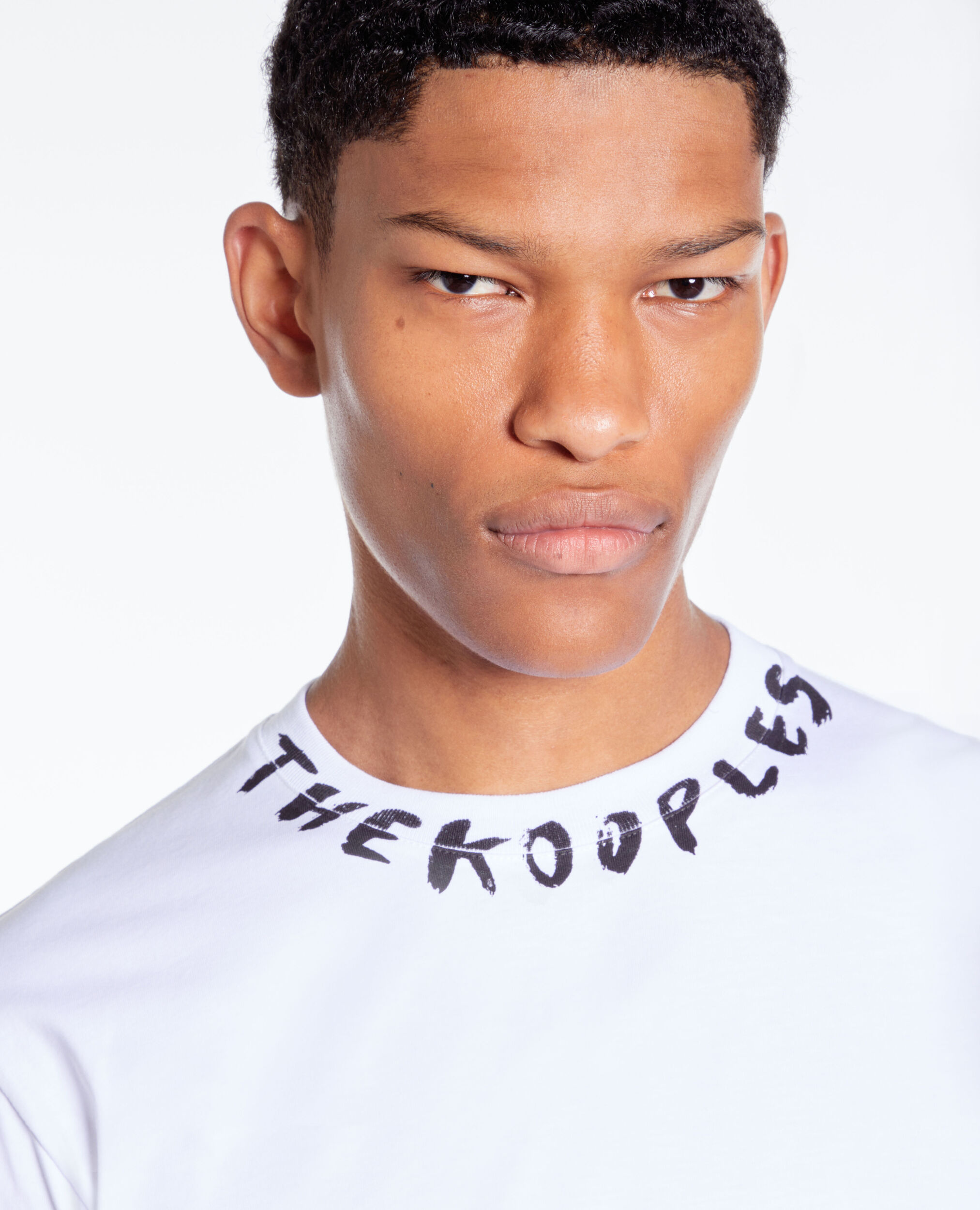 T-shirt blanc avec logo