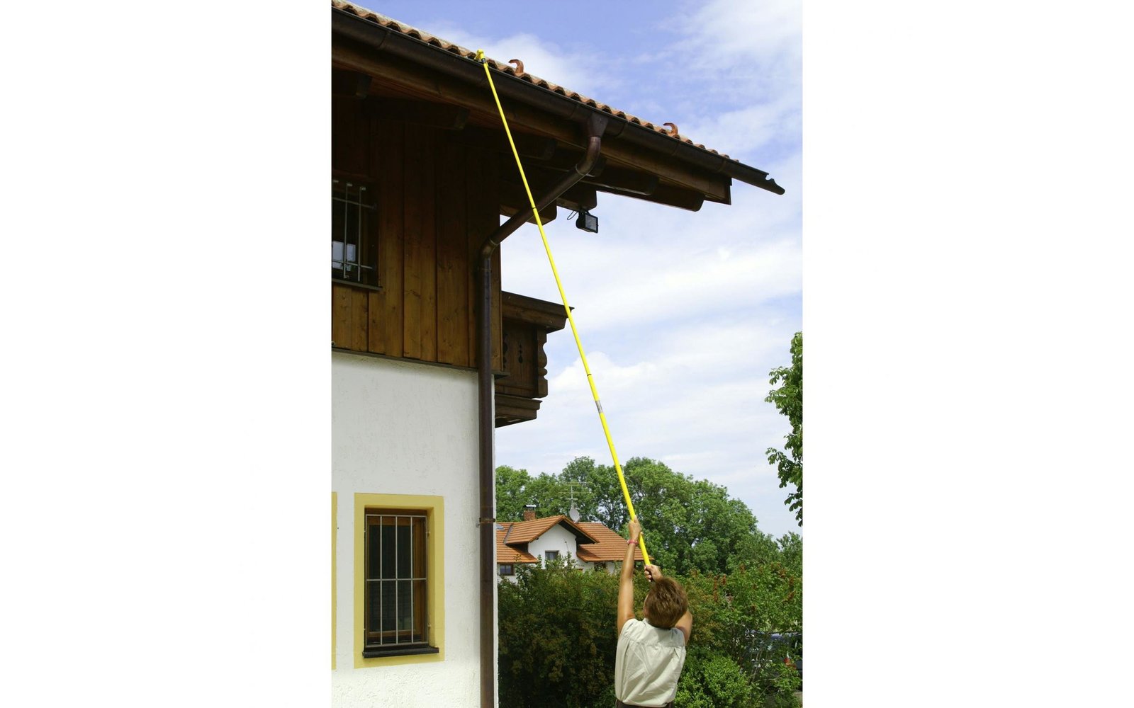 Dreiecksbesen mit Teleskopstiel