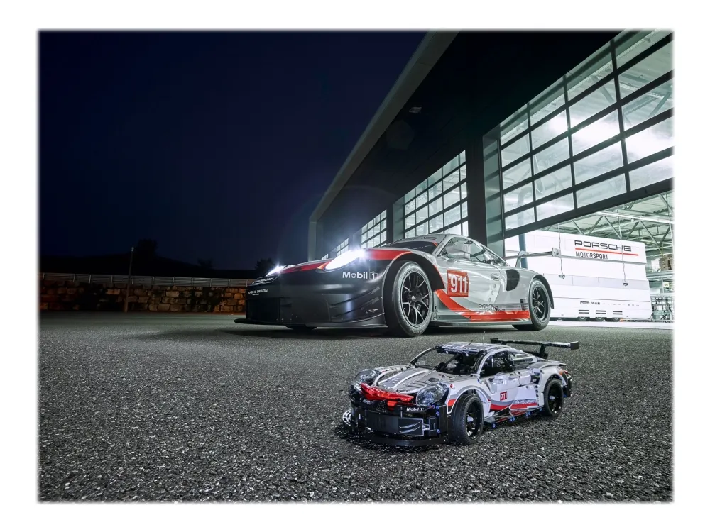 LEGO Technic 42096 Porsche 911 RSR