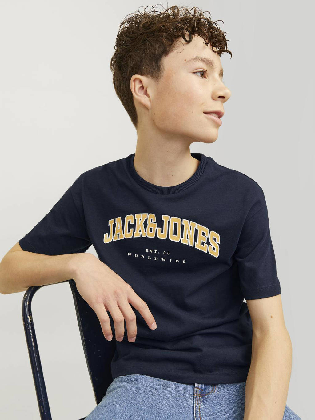 JACK & JONES T-shirt JJECALEB VARSITY met logo donkerblauw