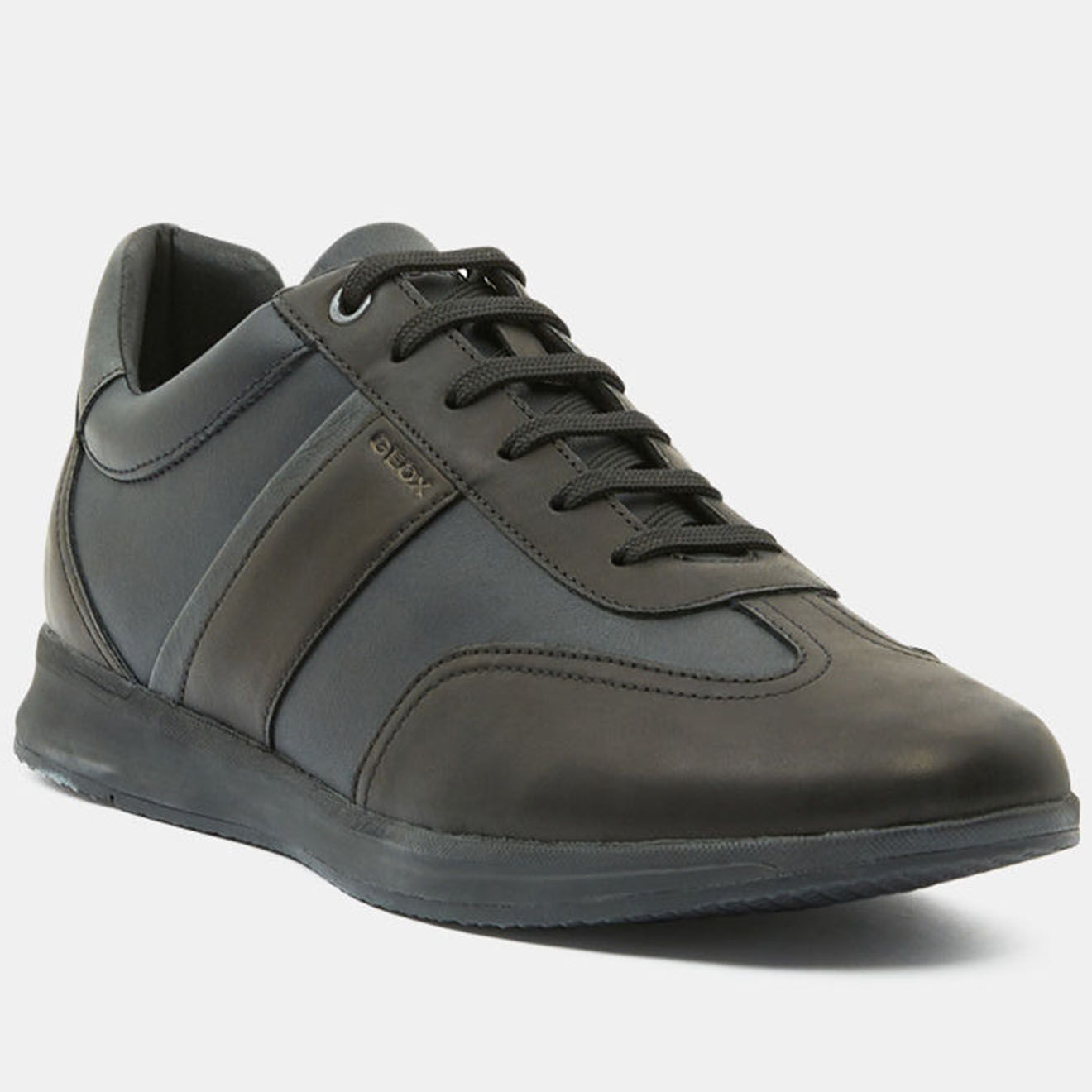 Geox Baskets en Cuir Avery noires