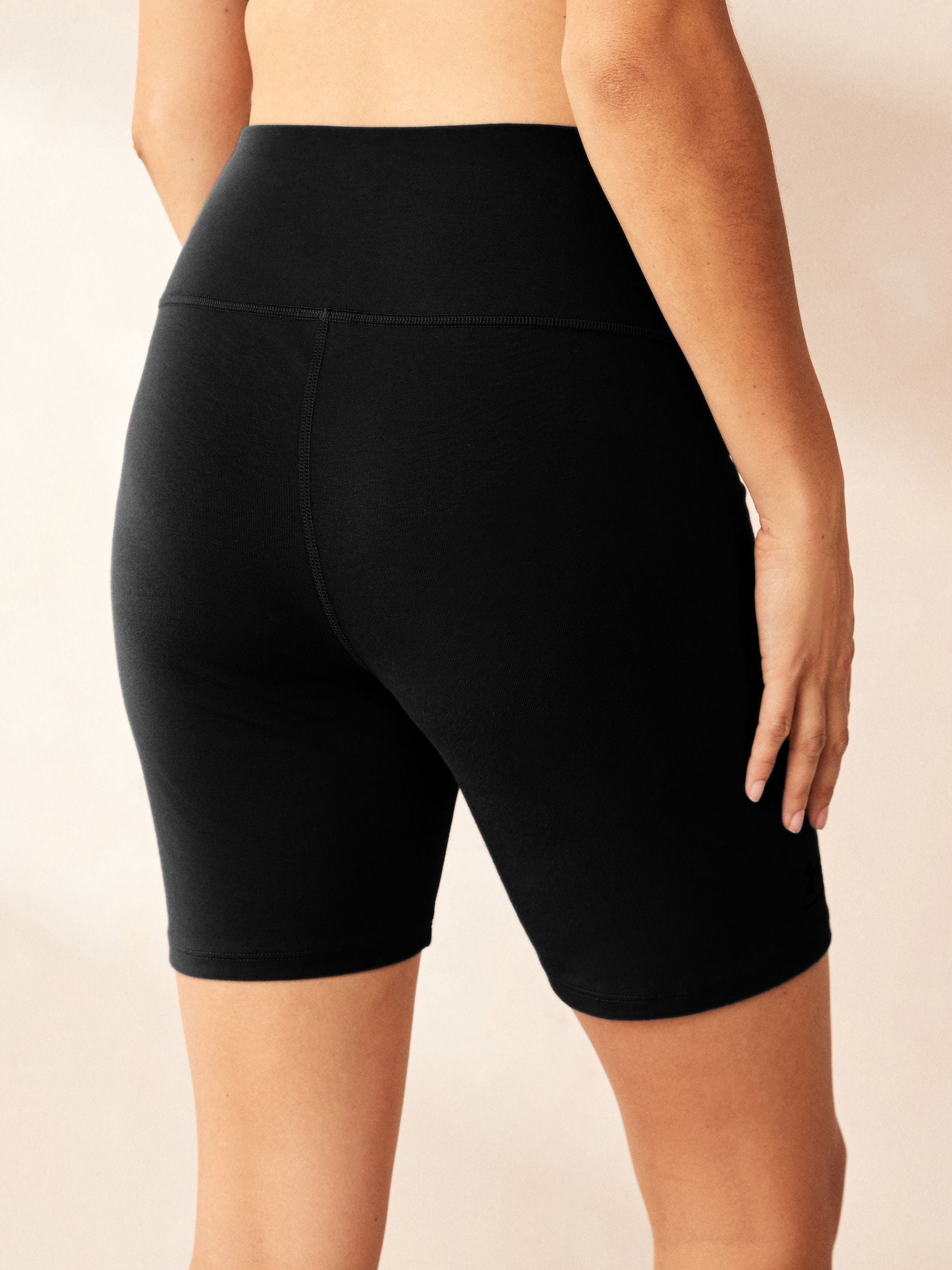 Zwart - Under Armour Campus 7 inch shorts