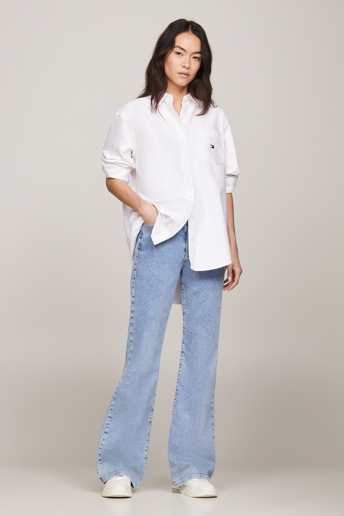 Calça jeans feminina de cintura alta da Tommy Jeans