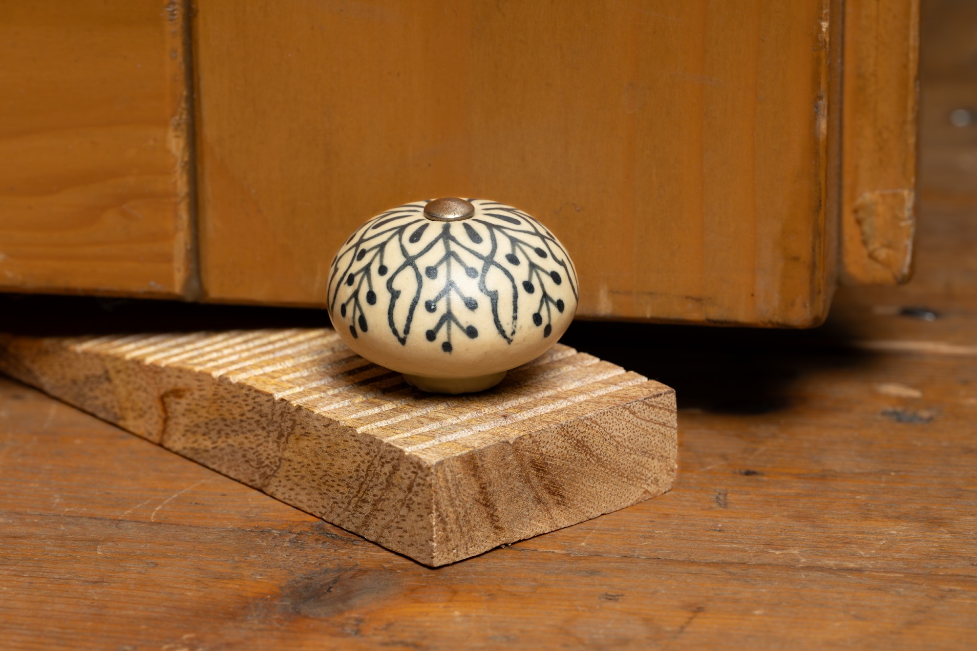 Türstopper mit Keramikknauf, Mangoholz, T 15 cm, B 5 cm von fischer's lagerhaus