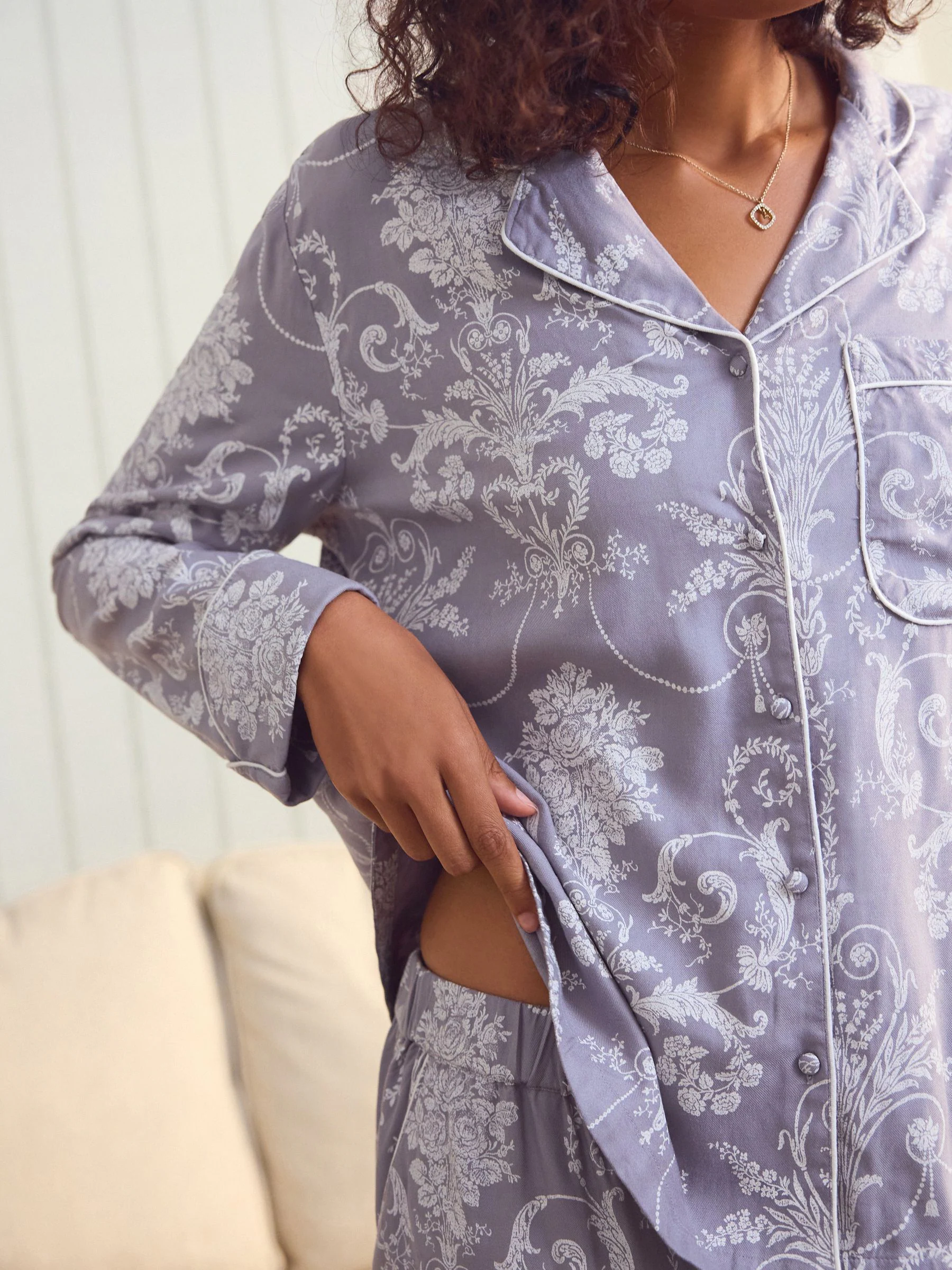 Grijs - Laura Ashley Josette pyjama met knopen