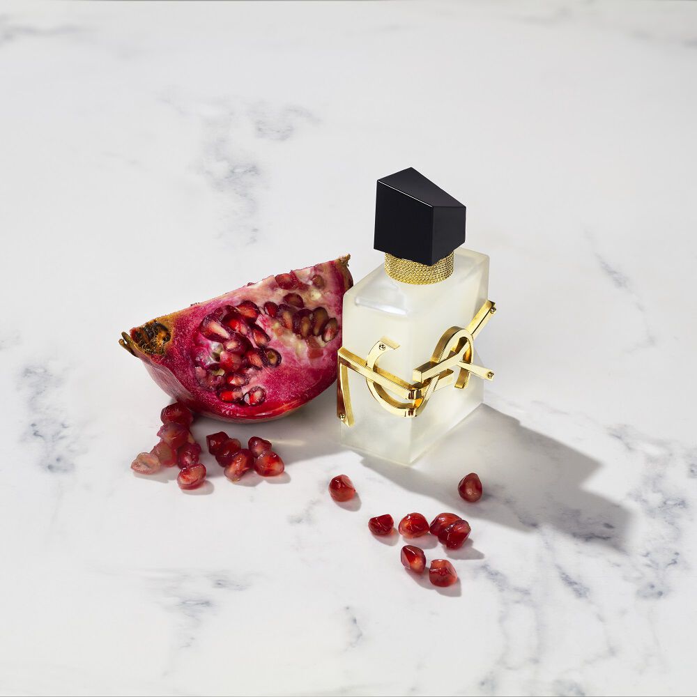 BRUME PARFUMÉE POUR CHEVEUX LIBRE  LE NOUVEAU GESTE PARFUMÉ