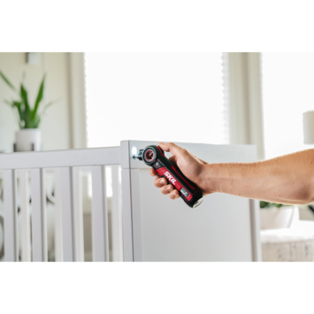 SKIL 4V accuschroevendraaier met kantelbare kop 2714GA (Incl. USB-C Lader, koffer en 28 accessoires)
