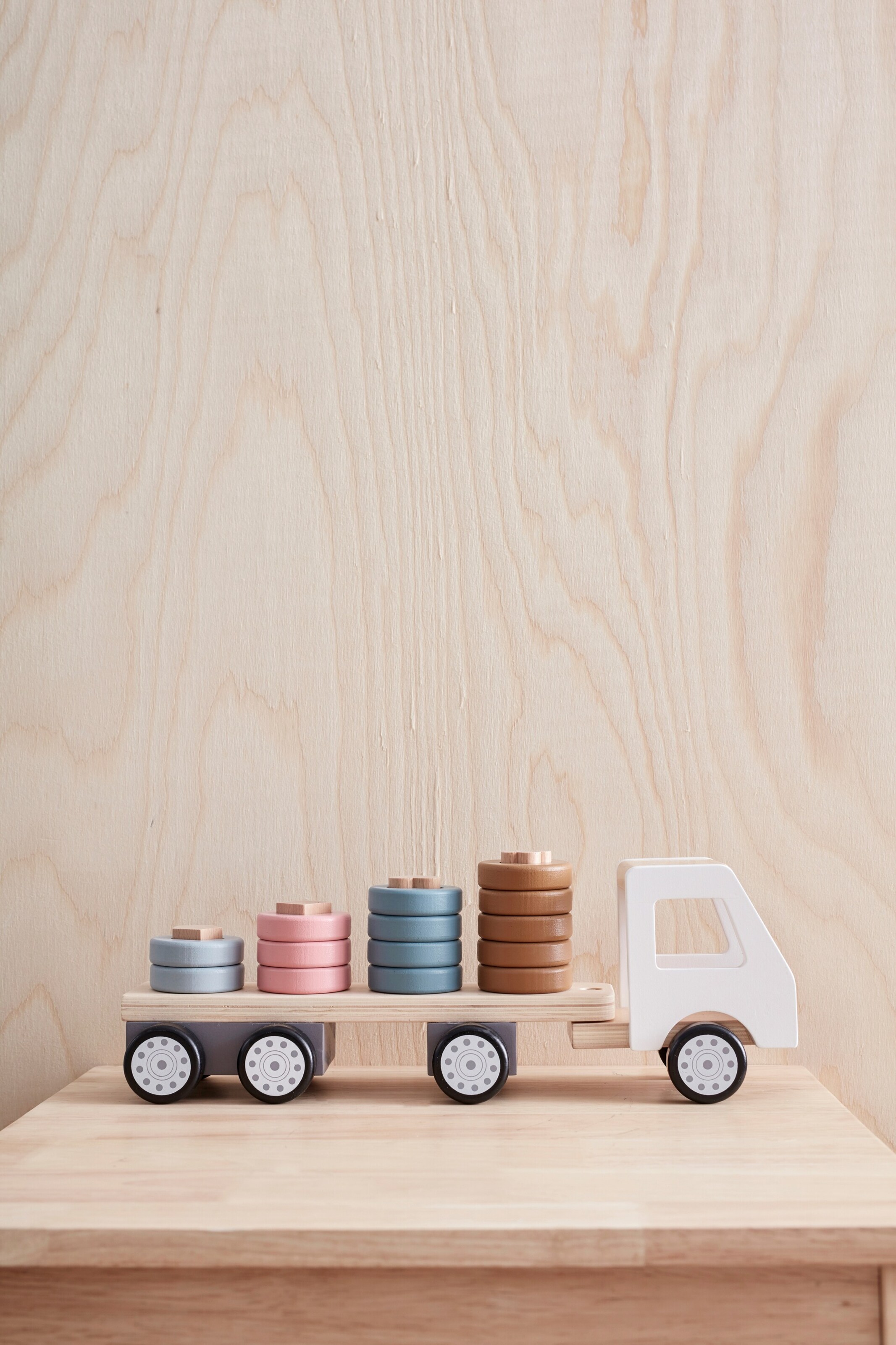 Kids Concept Ringspiel Laster Aiden
