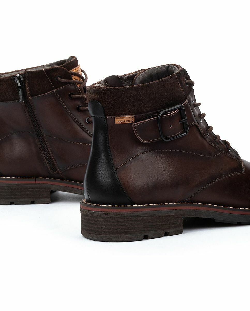 PIKOLINOS<br>Botas de couro York com cadarço
