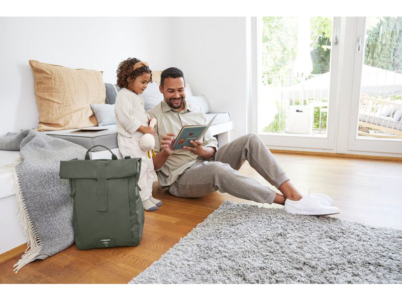 Lässig Wickelrucksack Rolltop Up Olive Veganer Backpack mit viel Platz