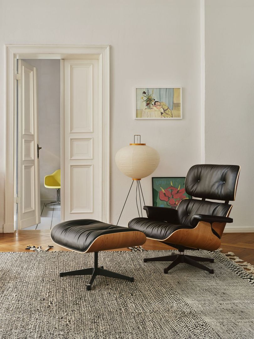 Vitra Eames Lounge Chair & Hocker