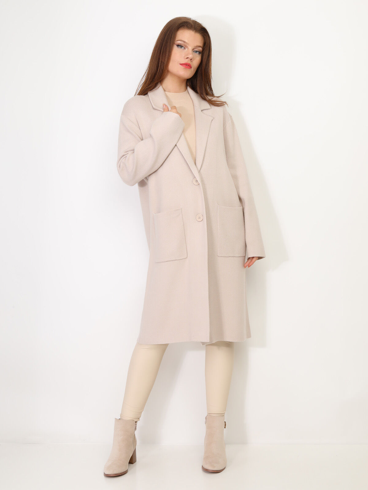 Gilet mi-long avec poches et revers de col- Beige
