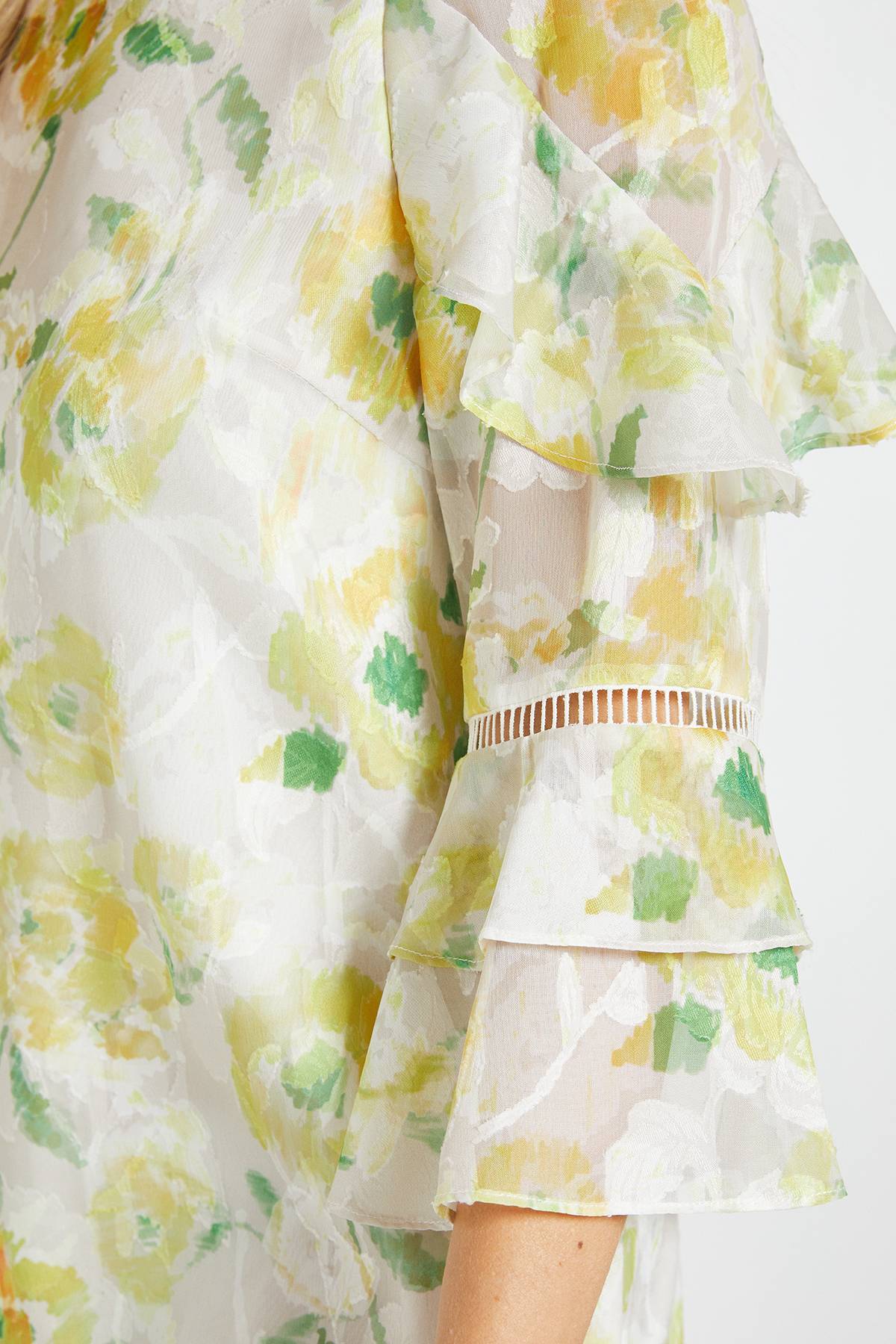 Wallis Robe Droite À Volants Petite Taille Motif Floral Dévoré