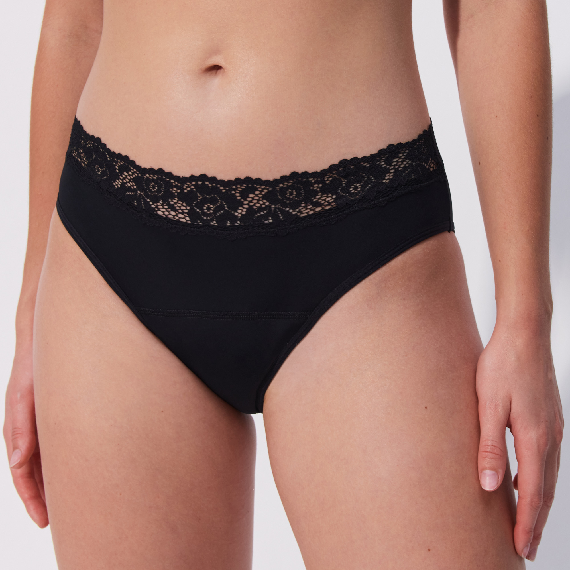 Culotte menstruelle avec dentelle
