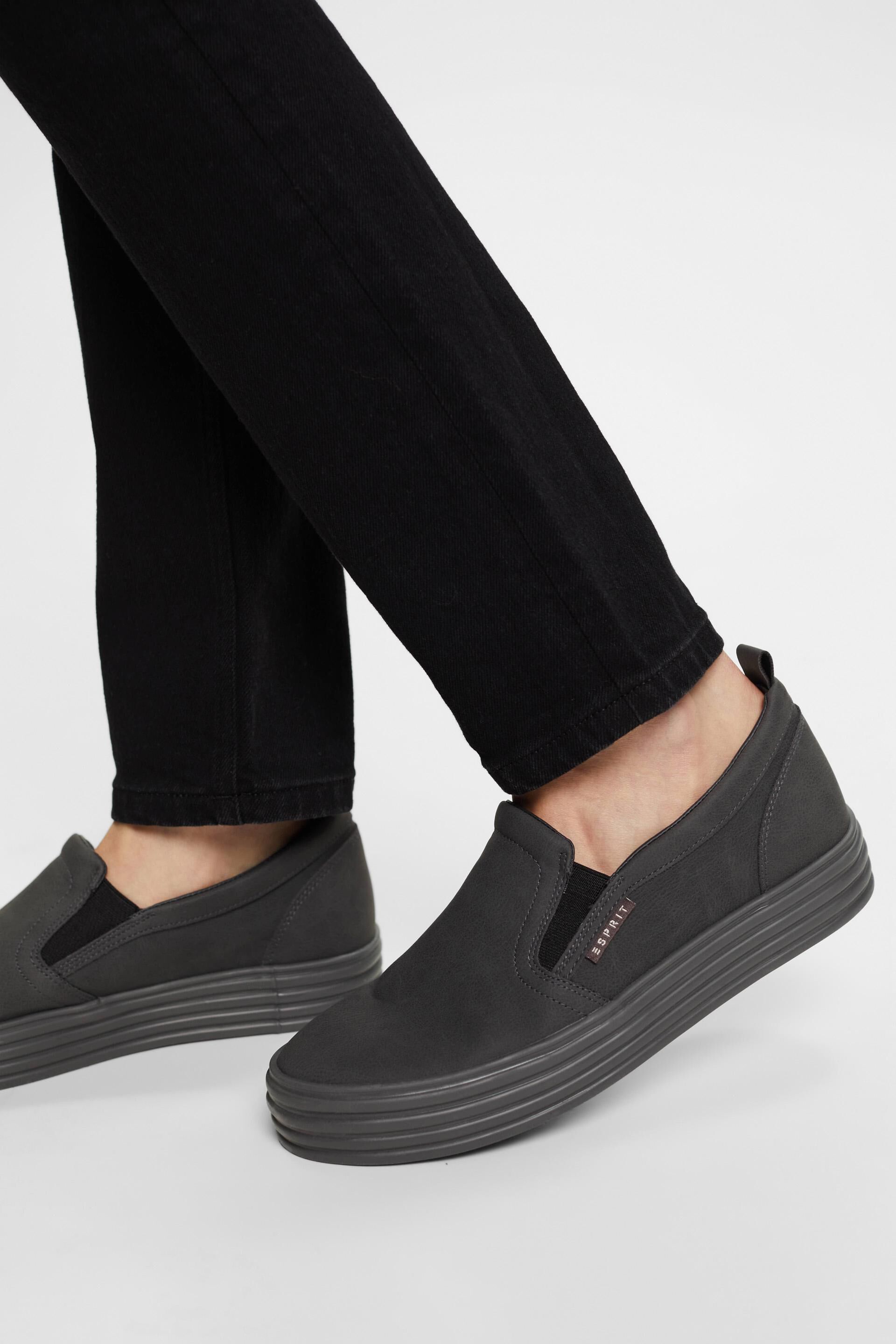 Sneakers à enfiler en similicuir dotées d’une semelle à plateau