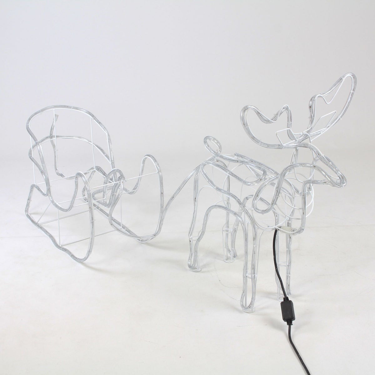 FRANK FLECHTWAREN | LED decoratief rendier met slee, METAAL, KUNSTSTOF, slee ca. 58 x 27 x 42 cm, rendier 64 x 36 x 70 cm, totale lengte 177 cm, netsnoer 5 meter