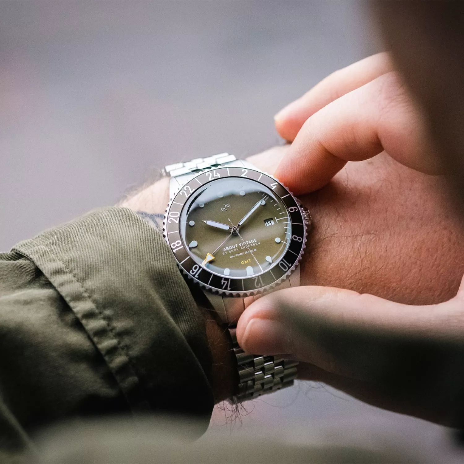 About Vintage Limited Edition 1954 GMT 190514
